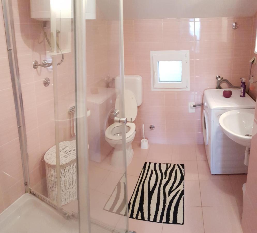 Apartman Vojaline Milna  Exterior photo