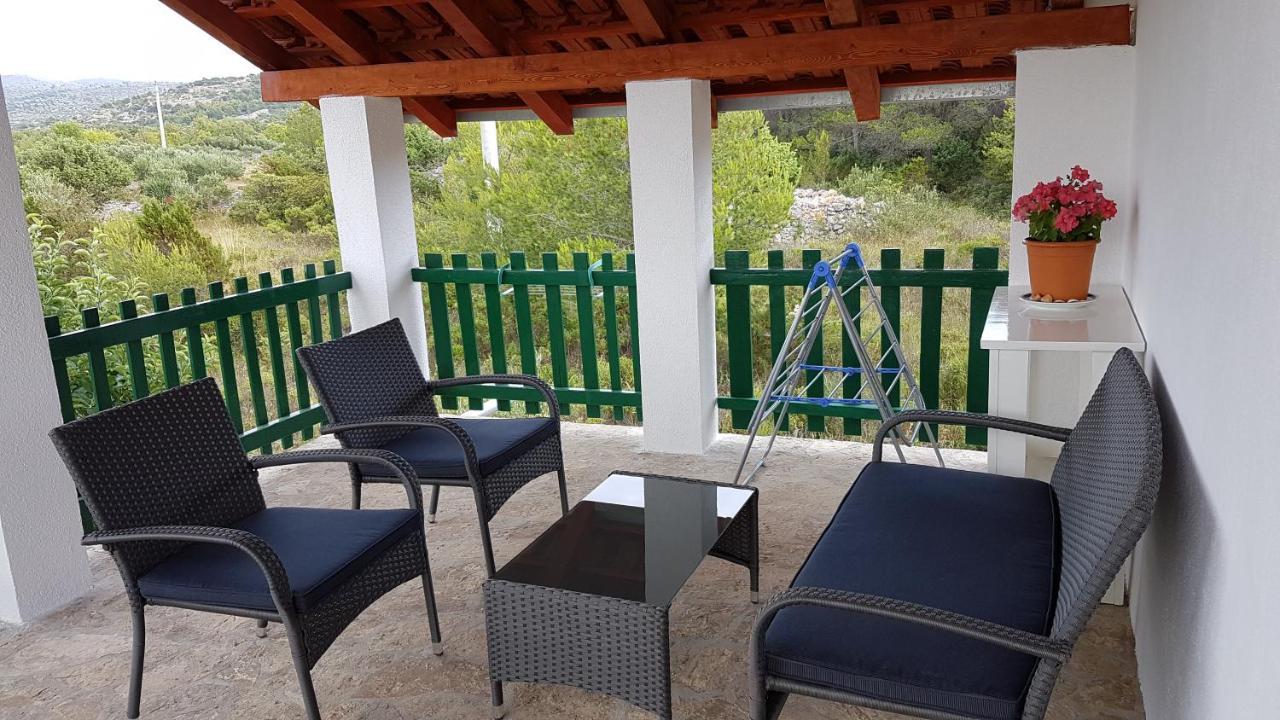 Apartman Vojaline Milna  Exterior photo